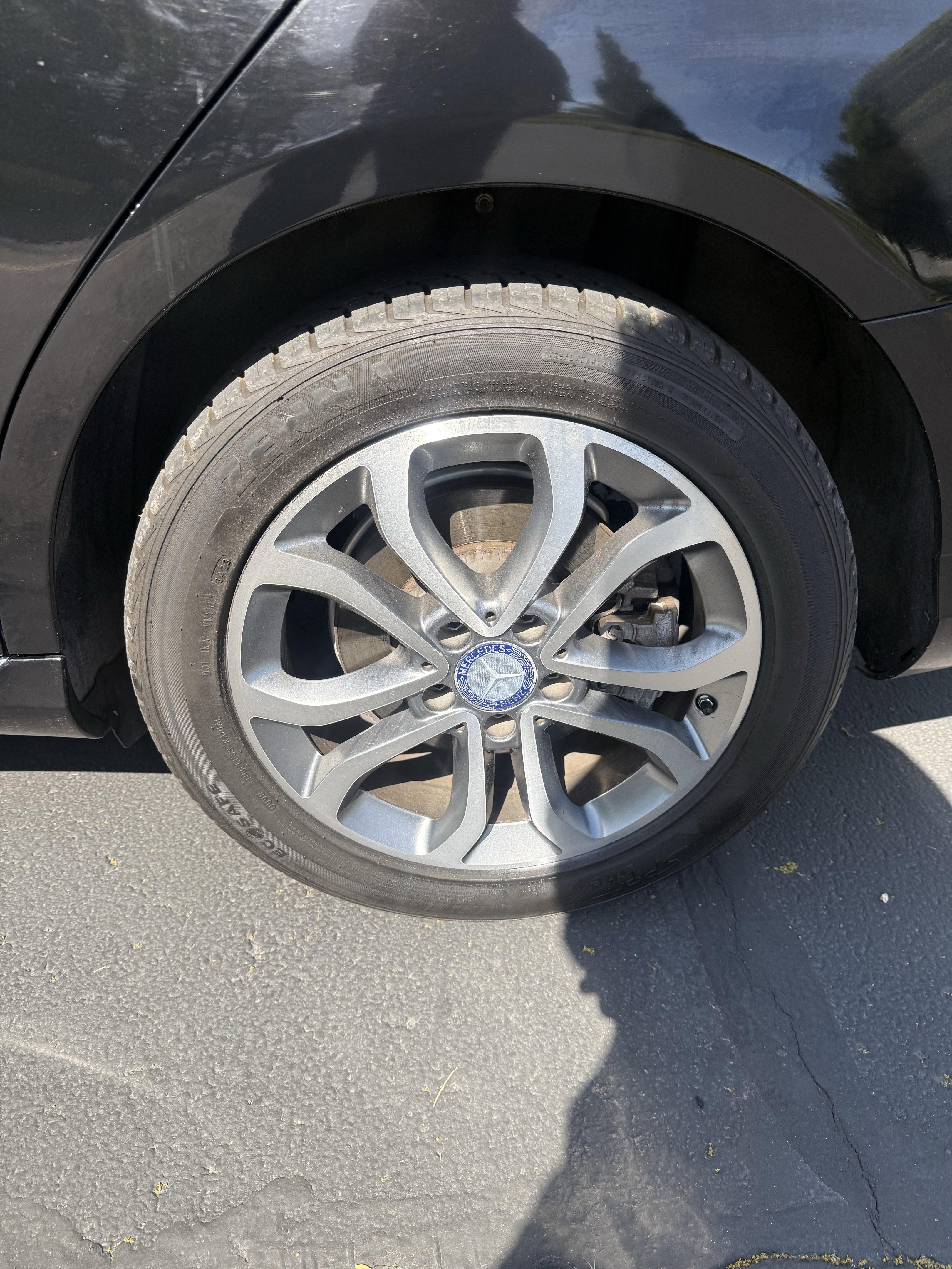 Used 2015 Mercedes-Benz C 300 4MATIC Sedan image 25