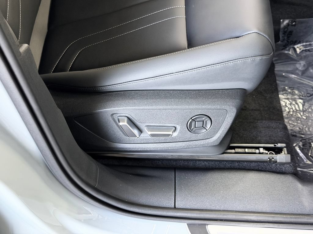 New 2026 Audi Q3 quattro 2.0T AWD/4WD image 30