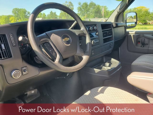 Used 2008 Chevrolet Express 3500 Passenger w/ LT Preferred Equipment Group RWD image 12
