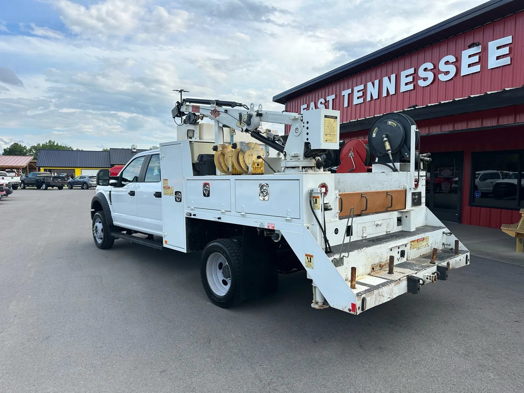Used 2017 Ford F550 4x4 Crew Cab Super Duty image 3