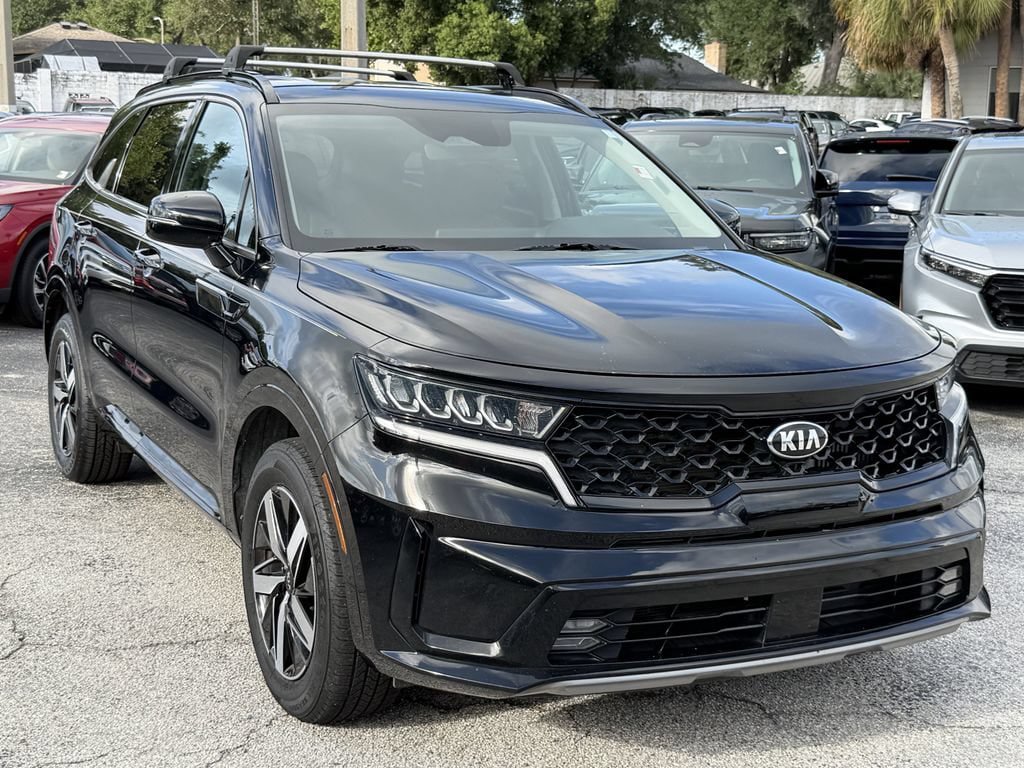Used 2021 Kia Sorento EX FWD image 2