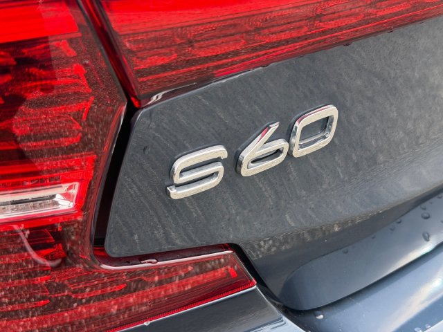 Used 2022 Volvo S60 B5 Momentum w/ Advanced Package AWD/4WD image 12