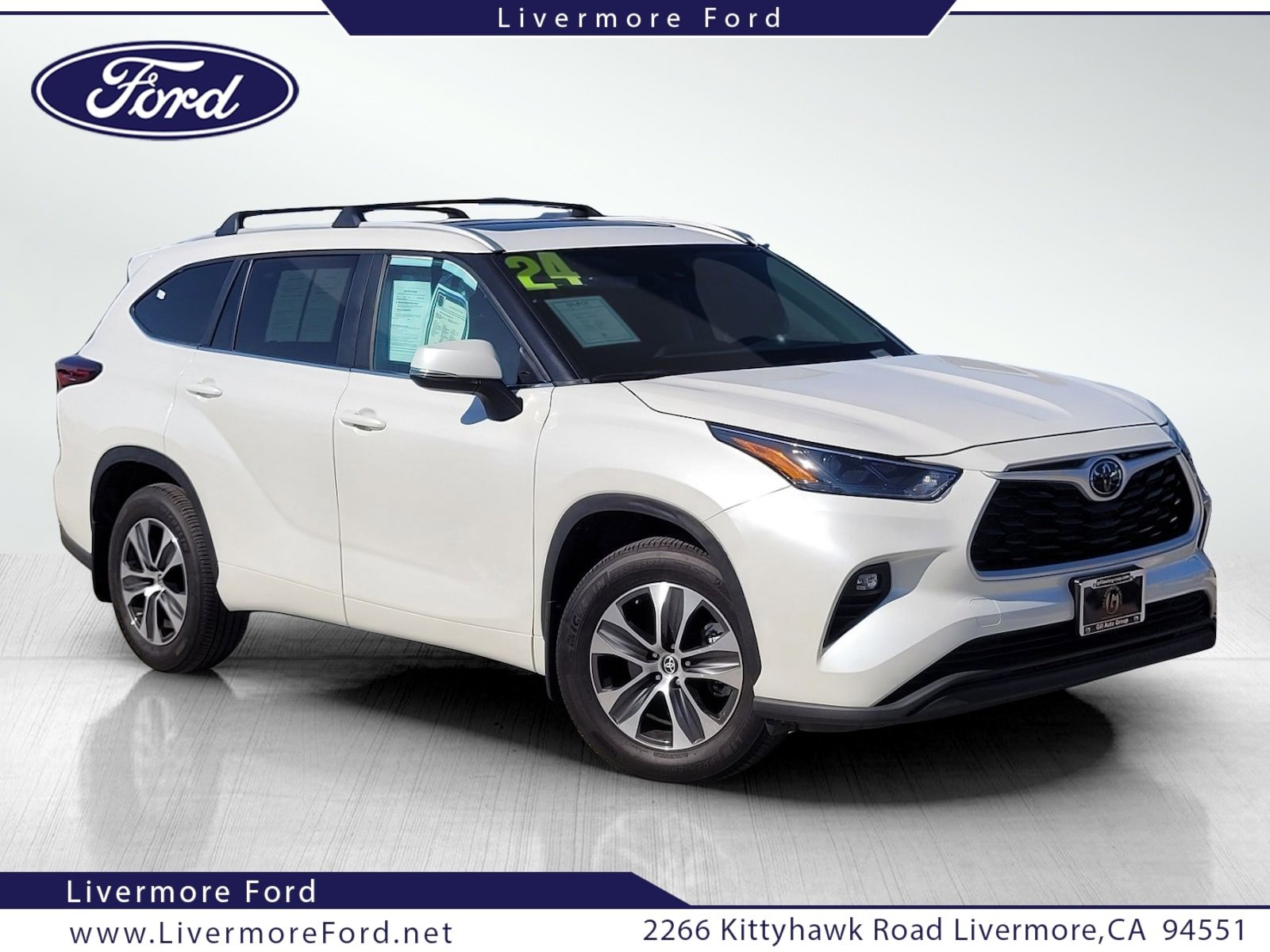 Used 2024 Toyota Highlander LE