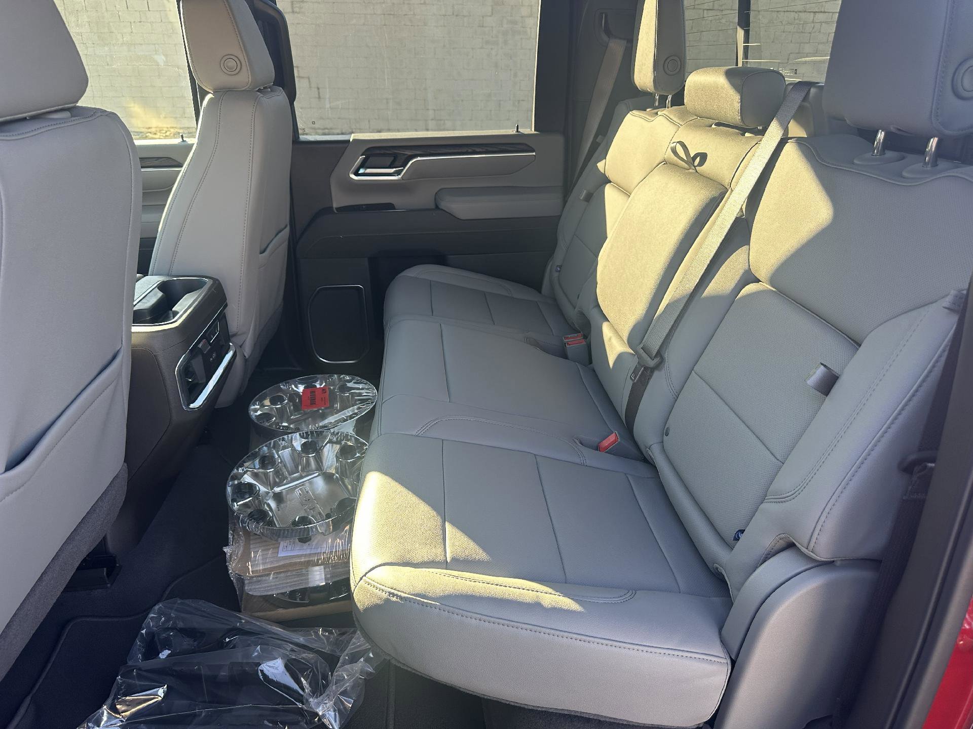 New 2026 GMC Sierra 3500 SLT w/ SLT Convenience Package image 18