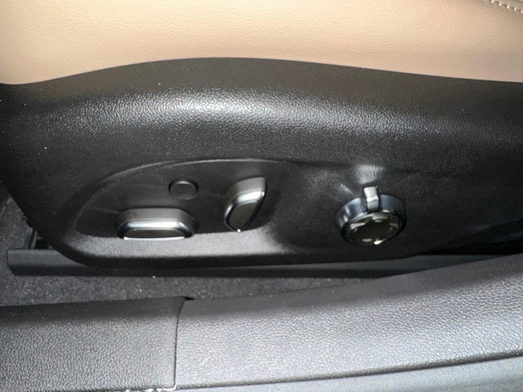 New 2026 Cadillac CT5 Premium Luxury w/ LPO, Radiant Package image 3