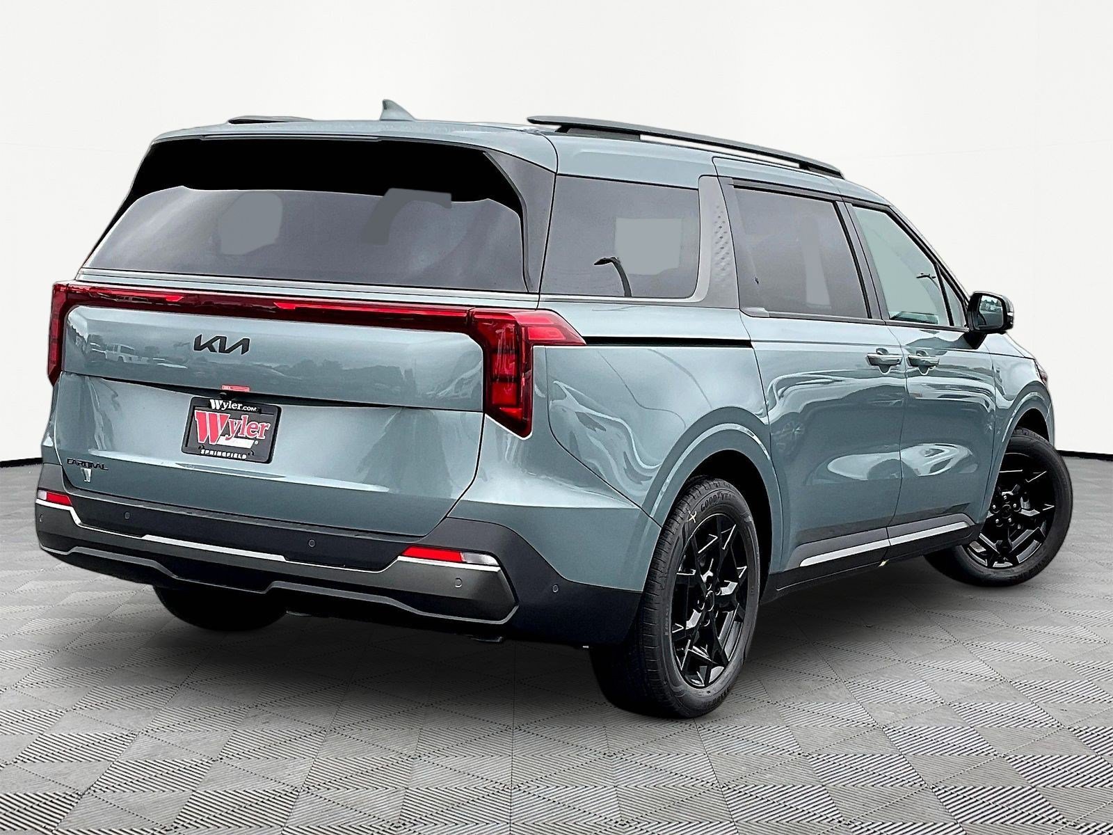 New 2027 Kia Carnival SX FWD image 7