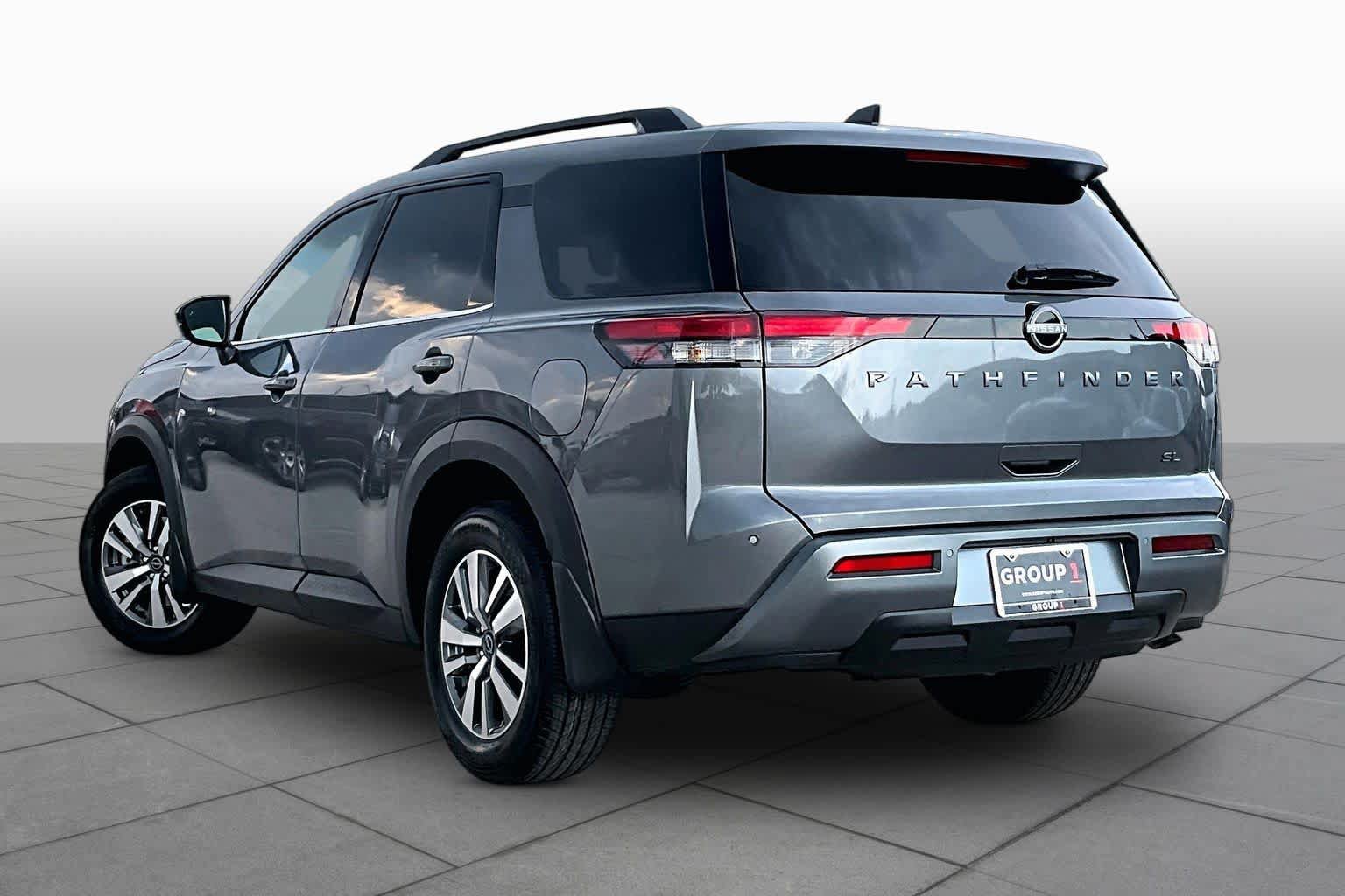 New 2026 Nissan Pathfinder SL FWD image 12