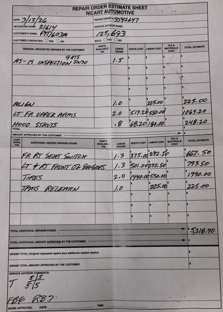 Used 2013 Audi S8 4.0T w/ Driver Assistance Pkg image 4