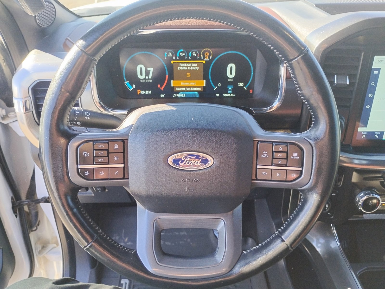 Used 2022 Ford F150 Lariat w/ Equipment Group 502A High image 17