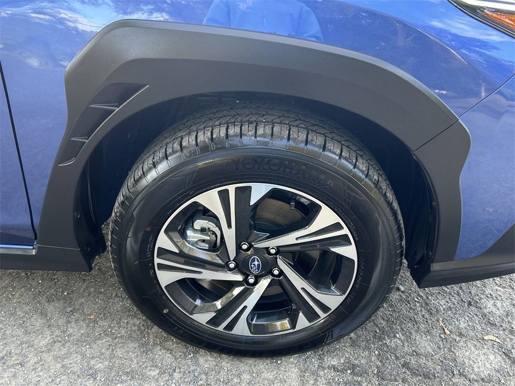 Used 2025 Subaru Crosstrek 2.0i Premium image 13