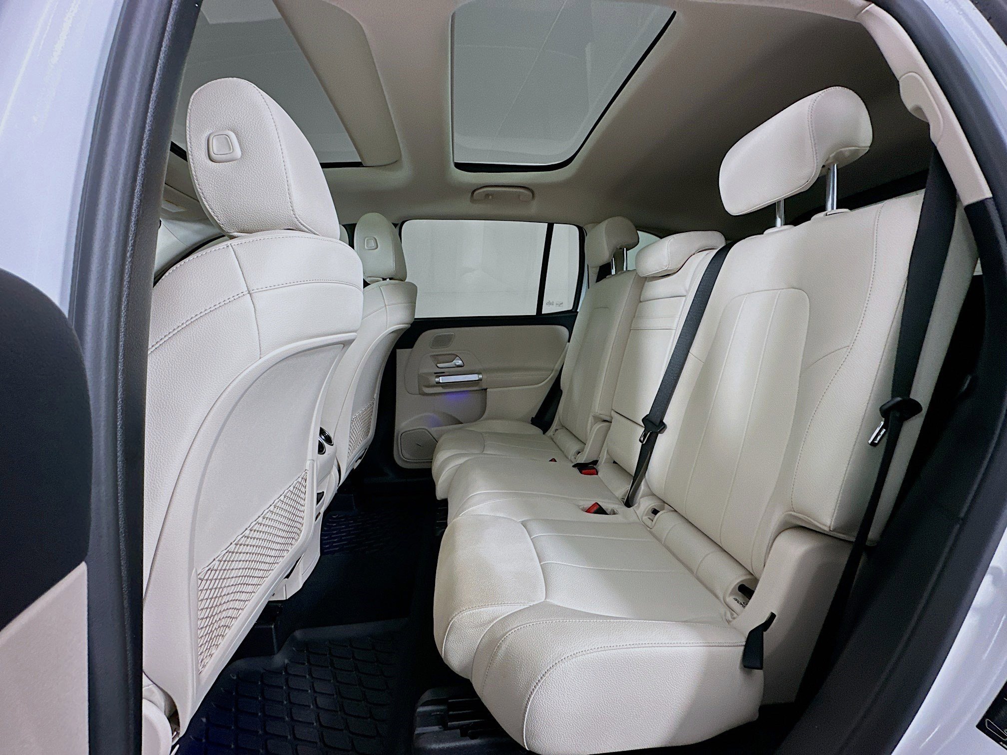 Used 2020 Mercedes-Benz GLB 250 4MATIC image 26