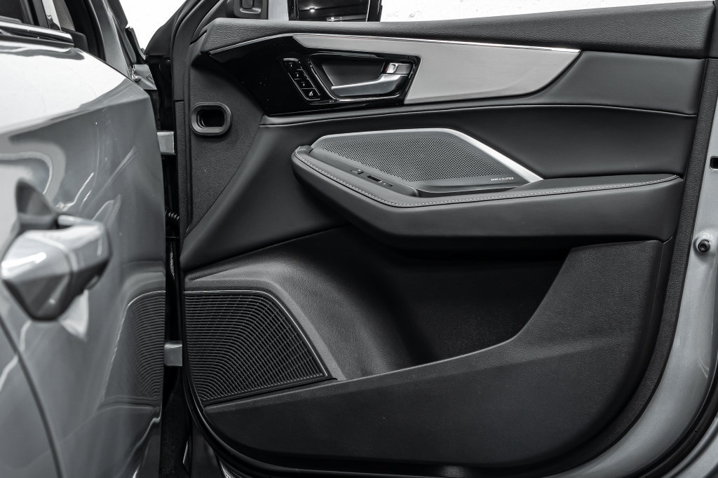 New 2026 Acura MDX w/ Technology Package FWD image 10