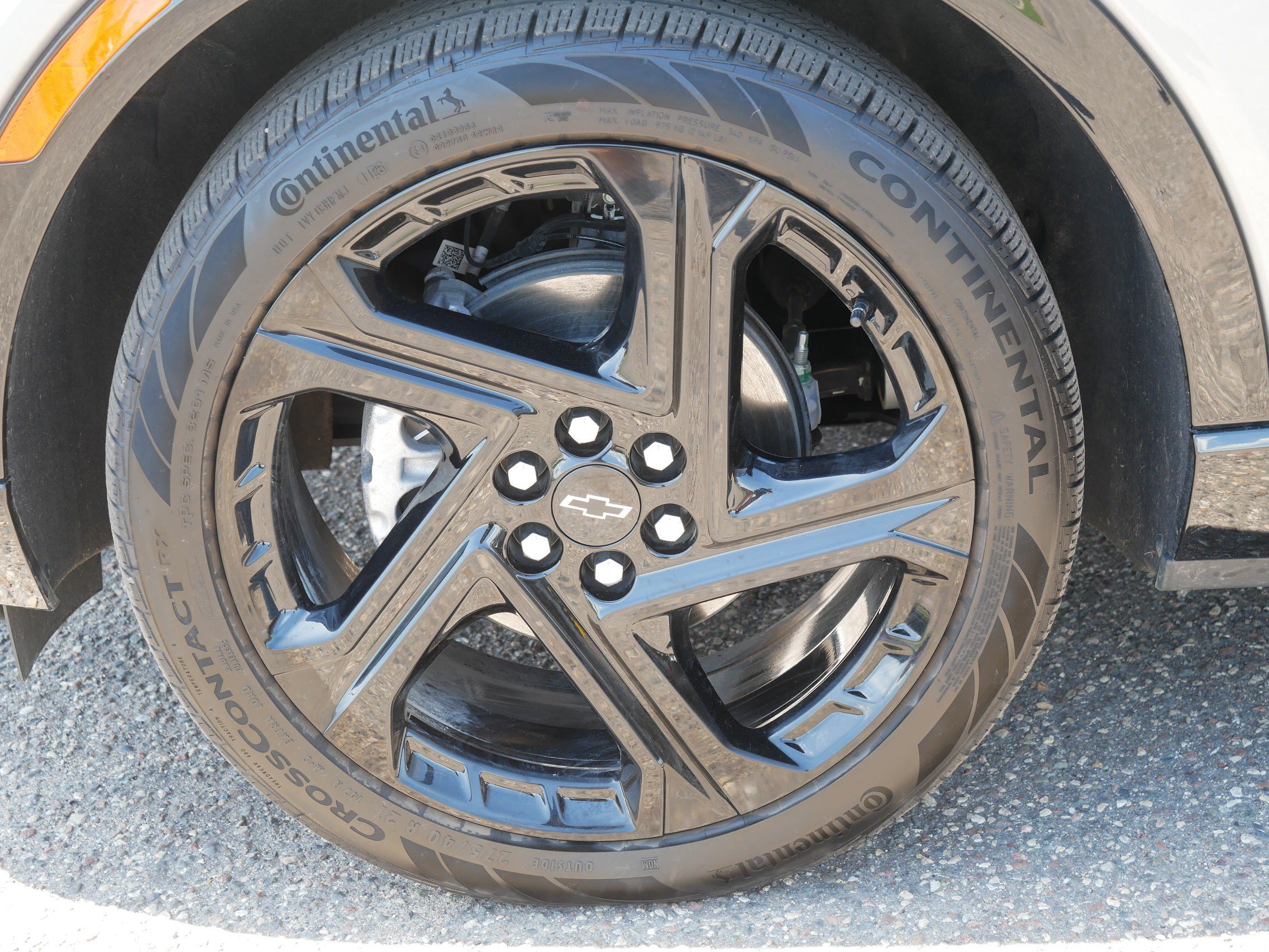 Used 2025 Chevrolet Equinox EV RS w/ Convenience Package II AWD/4WD image 15