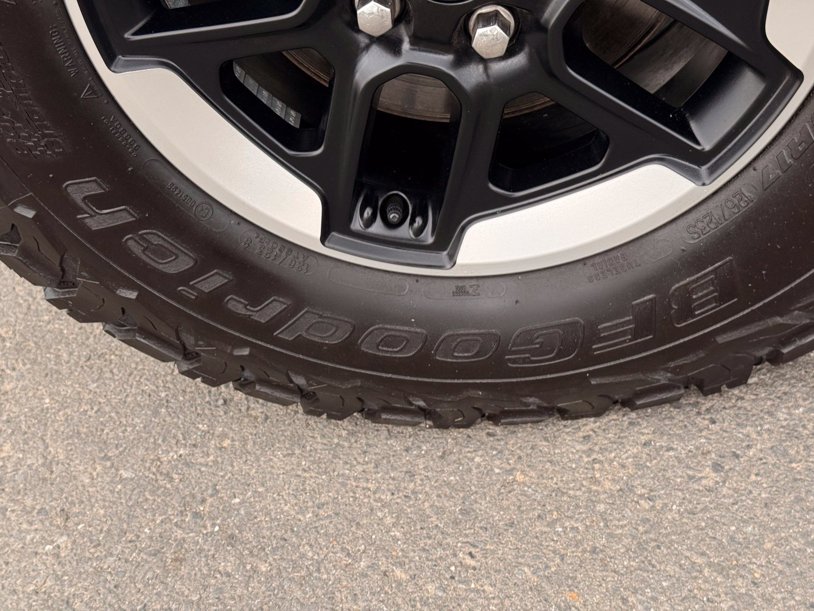 Used 2021 Jeep Wrangler Unlimited Rubicon AWD/4WD image 14