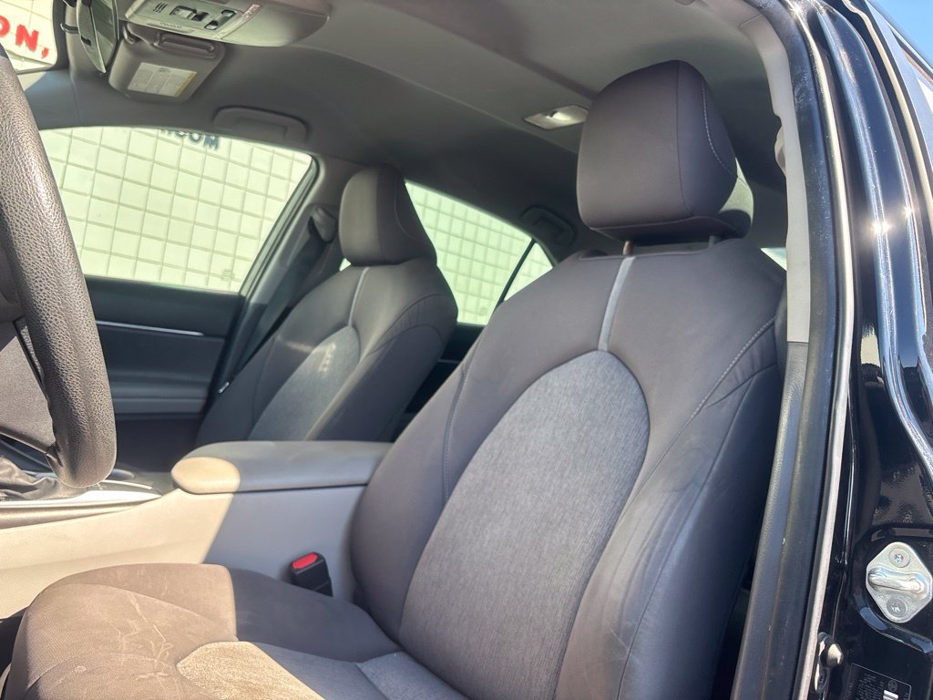 Used 2023 Toyota Camry LE FWD image 10