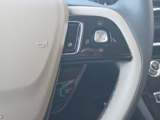 Used 2022 Lincoln Corsair FWD w/ Equipment Group 101A image 28