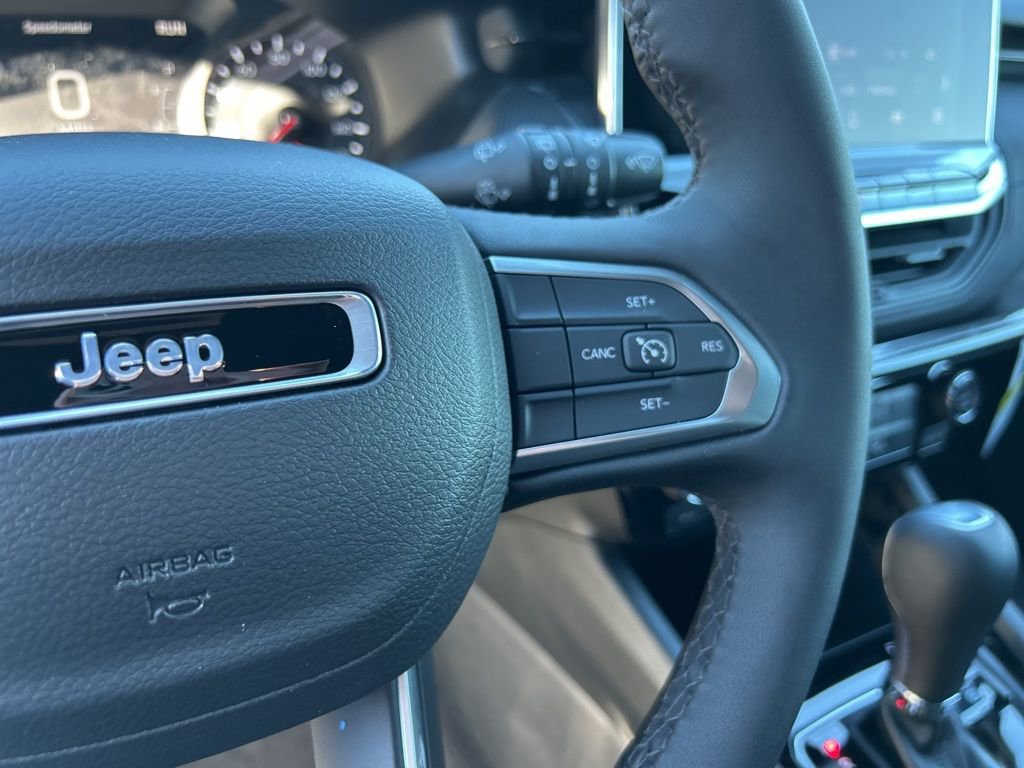 New 2026 Jeep Compass Latitude AWD/4WD image 18