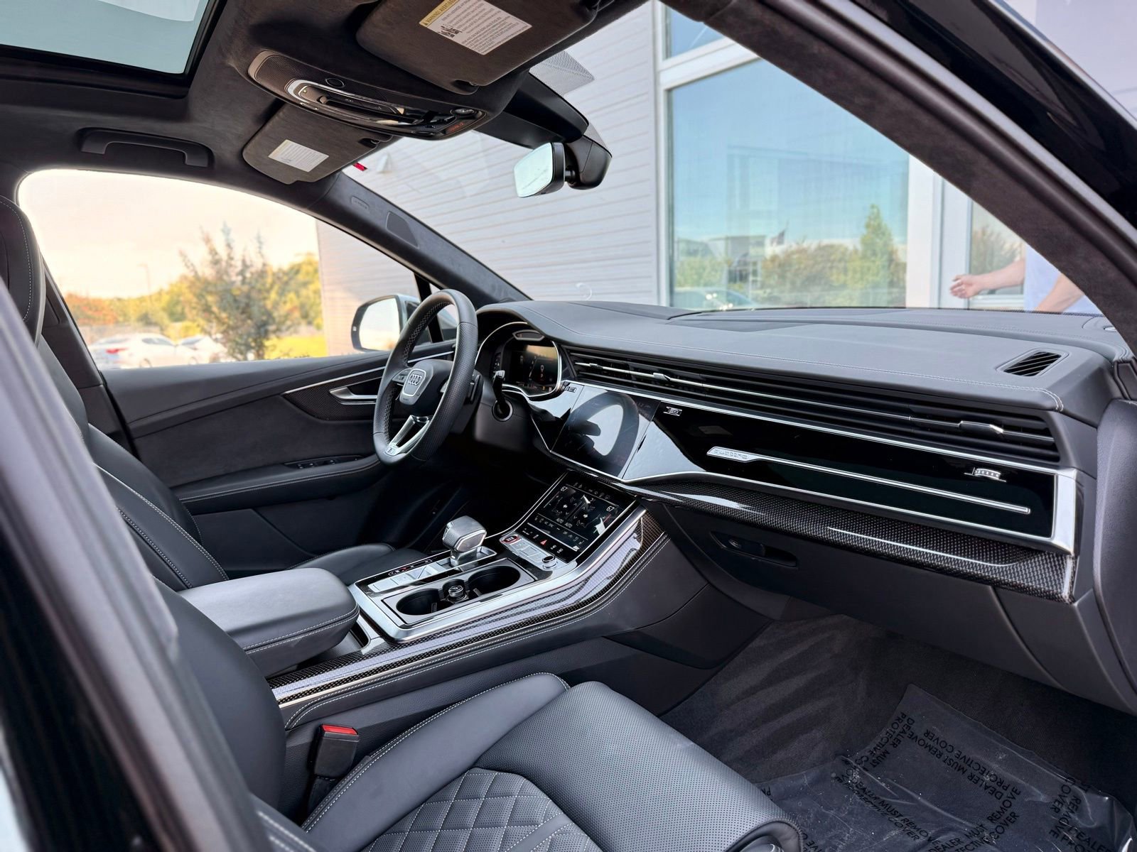 Used 2023 Audi SQ7 Prestige w/ Prestige Package image 31