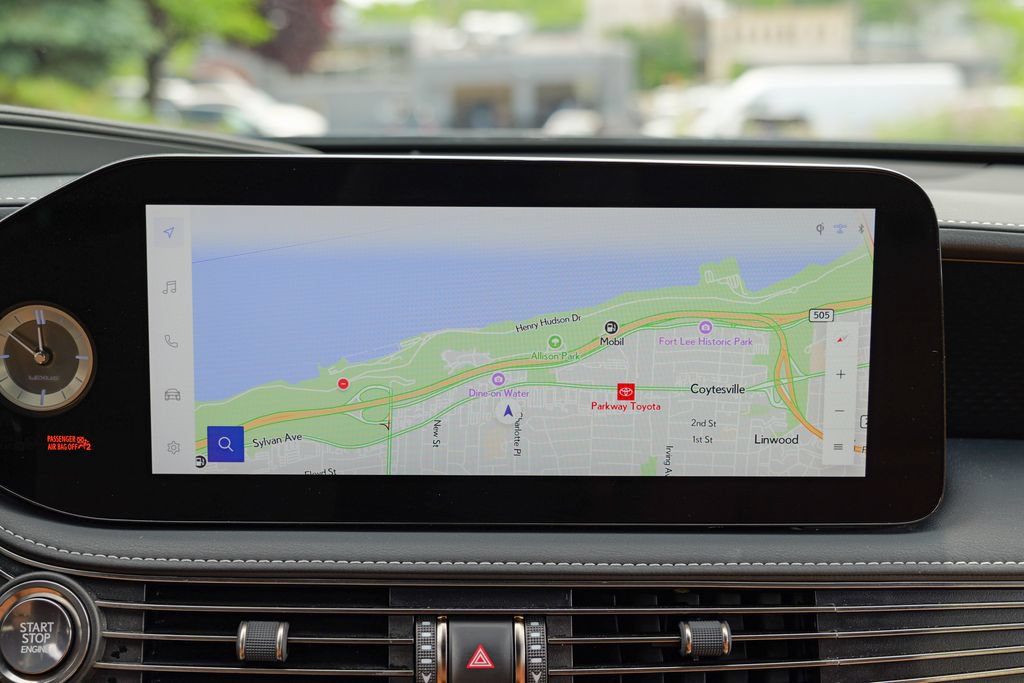 Used 2024 Lexus LS 500 AWD w/ Interior Upgrade Package image 51