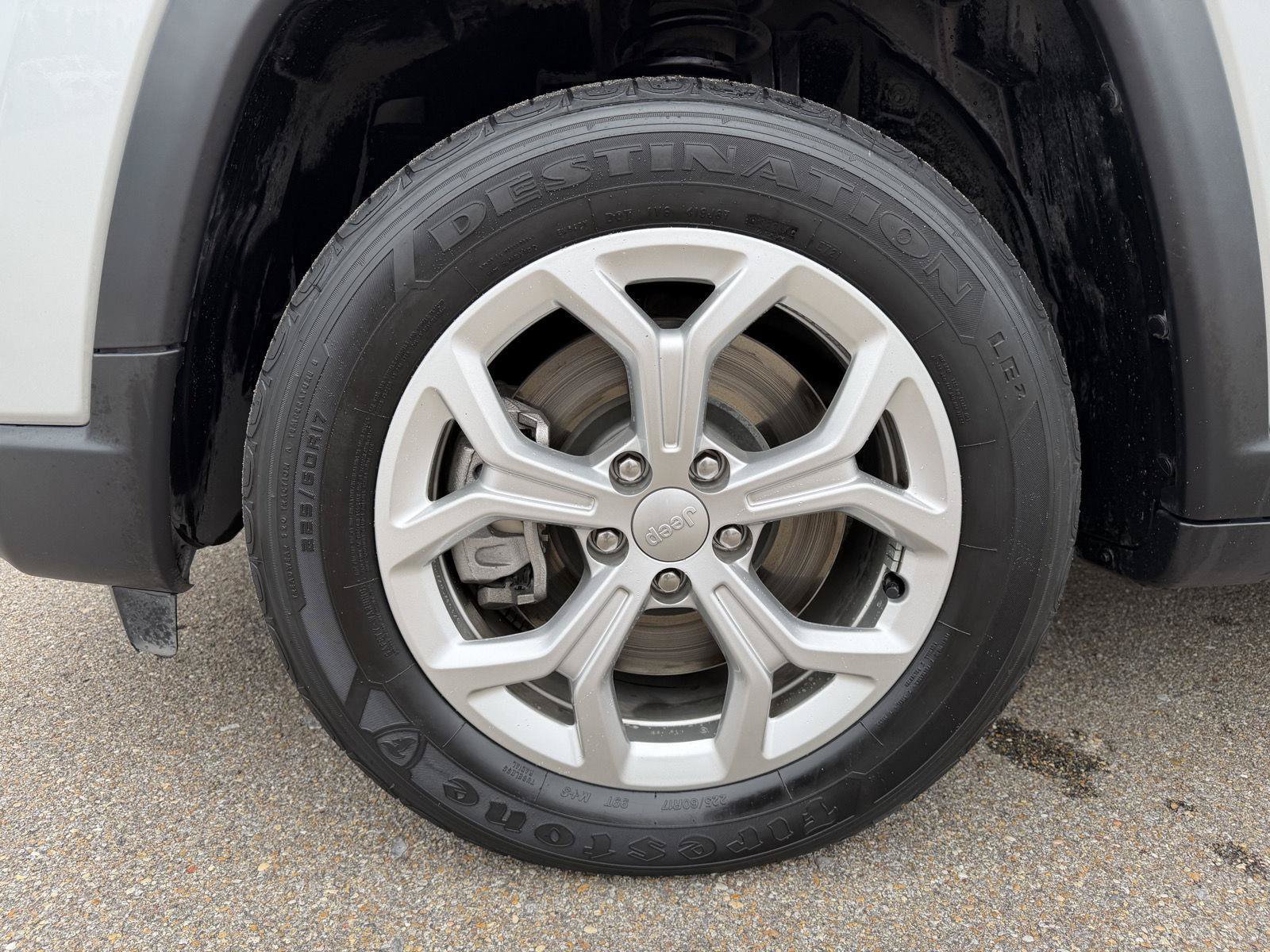 Certified 2024 Jeep Compass Latitude AWD/4WD image 24