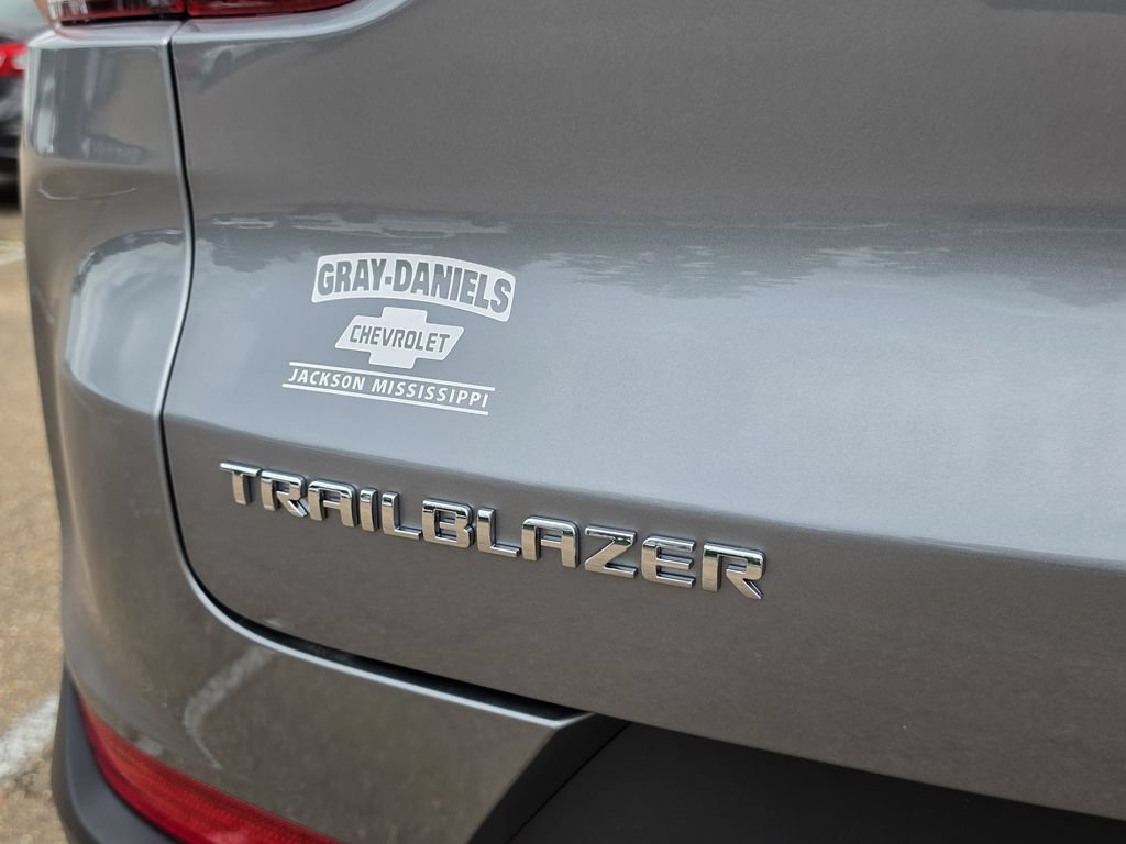 New 2026 Chevrolet TrailBlazer LS w/ LS Convenience Package FWD image 6