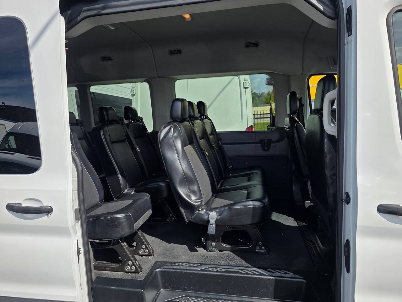 Used 2020 Ford Transit 350 XL RWD image 17