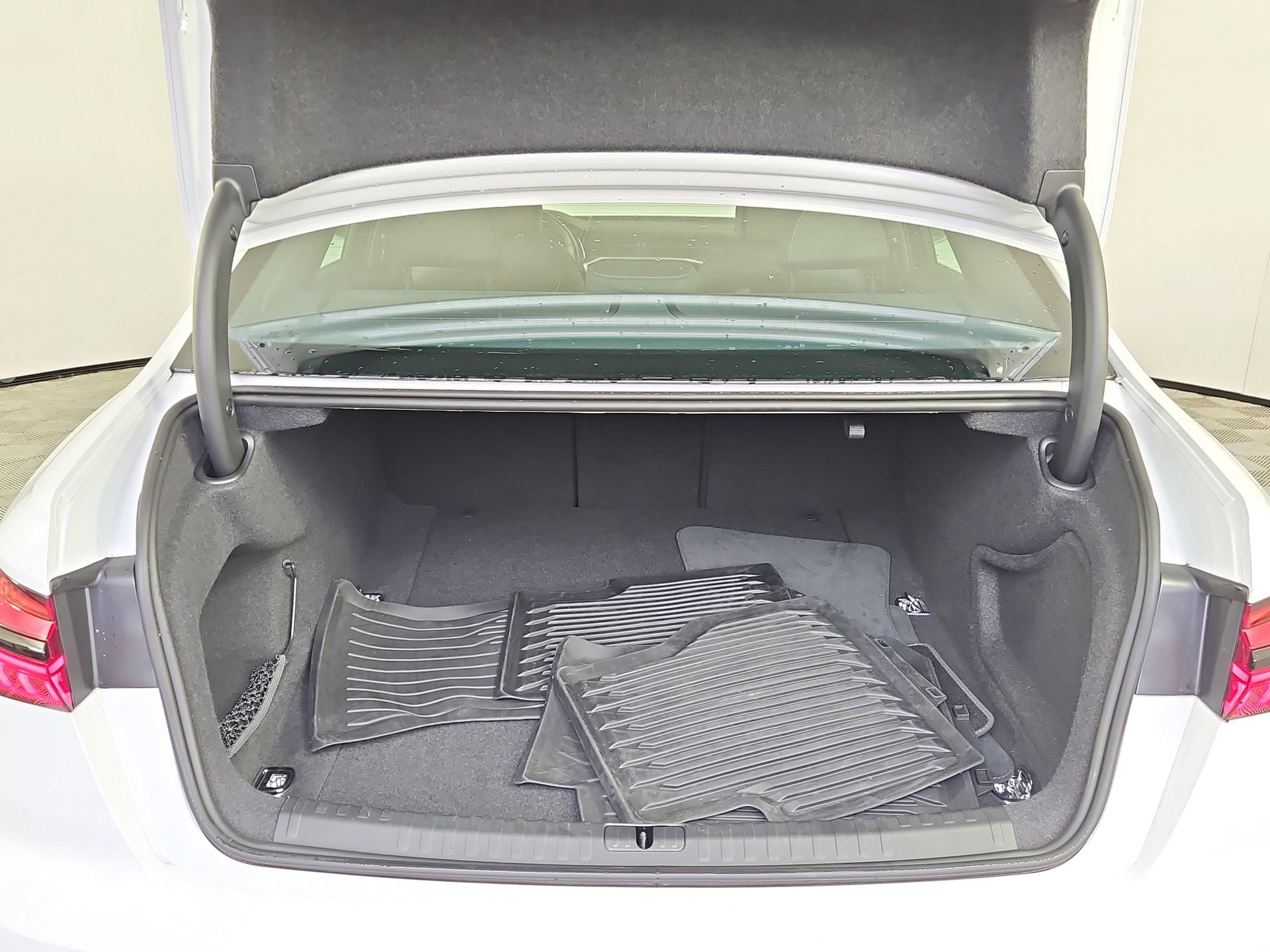 Certified 2025 Audi A6 Premium Plus w/ Premium Plus Package image 13