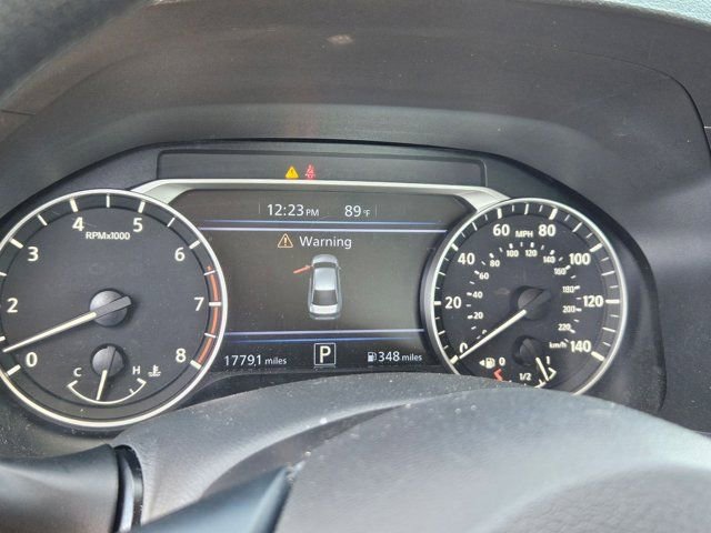 Used 2025 Nissan Altima 2.5 SV image 16