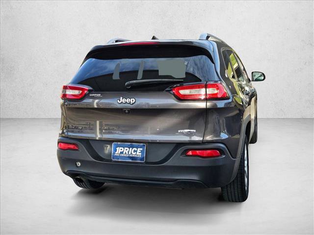 Used 2017 Jeep Cherokee Latitude image 5