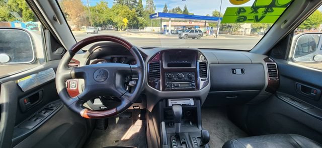 Used 2002 Mitsubishi Montero Limited AWD/4WD image 8