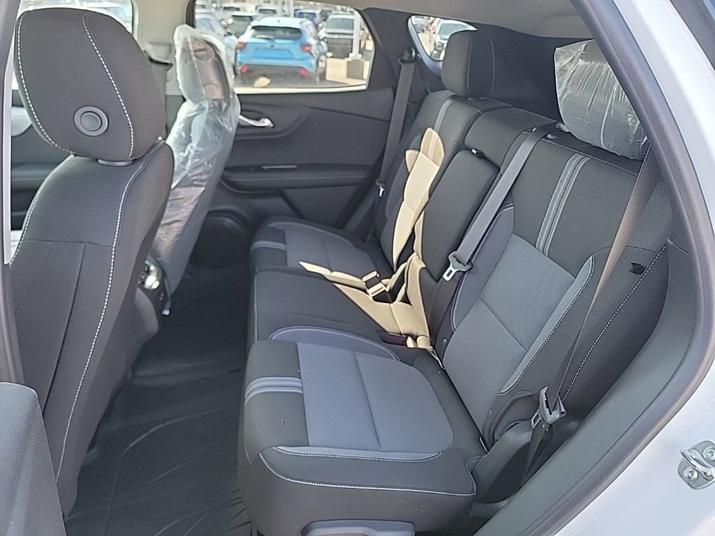 New 2026 Chevrolet Blazer LT w/ Midnight/Sport Edition AWD/4WD image 10