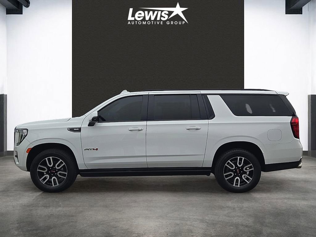 Used 2023 GMC Yukon XL AT4 w/ Technology Package image 2
