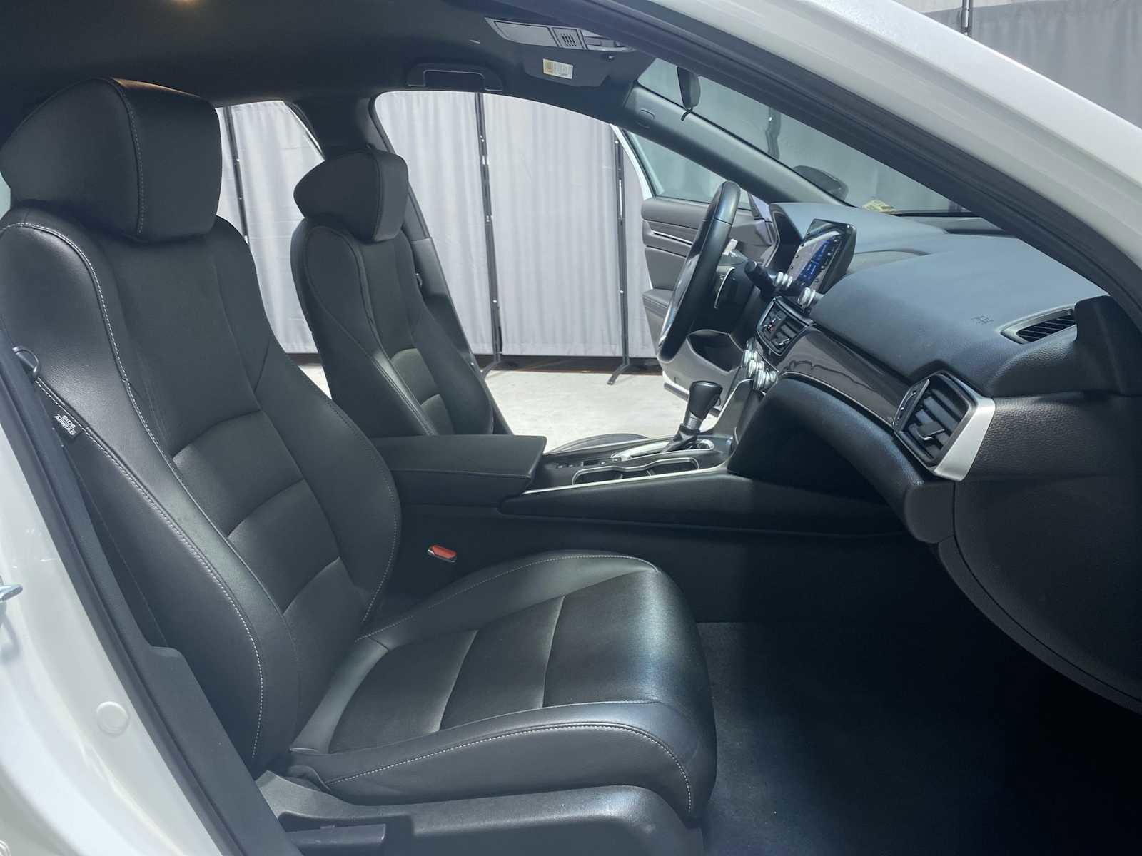 Used 2022 Honda Accord Sport image 14