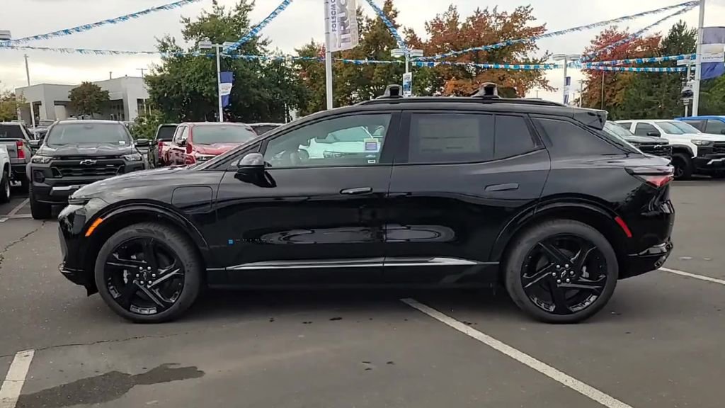 New 2026 Chevrolet Equinox EV RS image 5