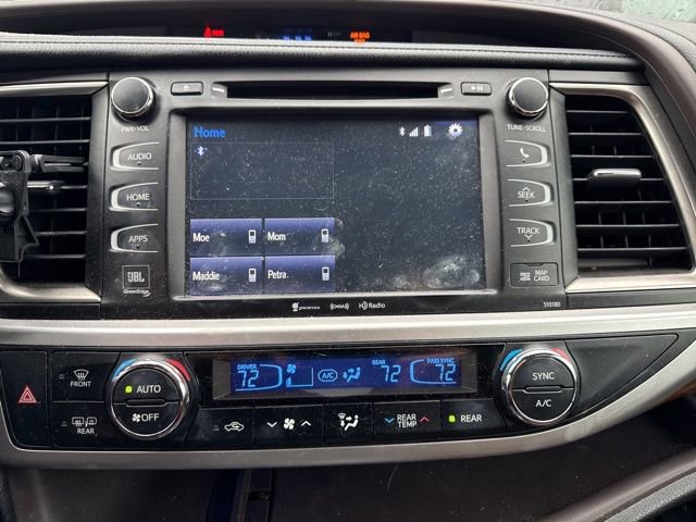 Used 2018 Toyota Highlander Limited Platinum image 11