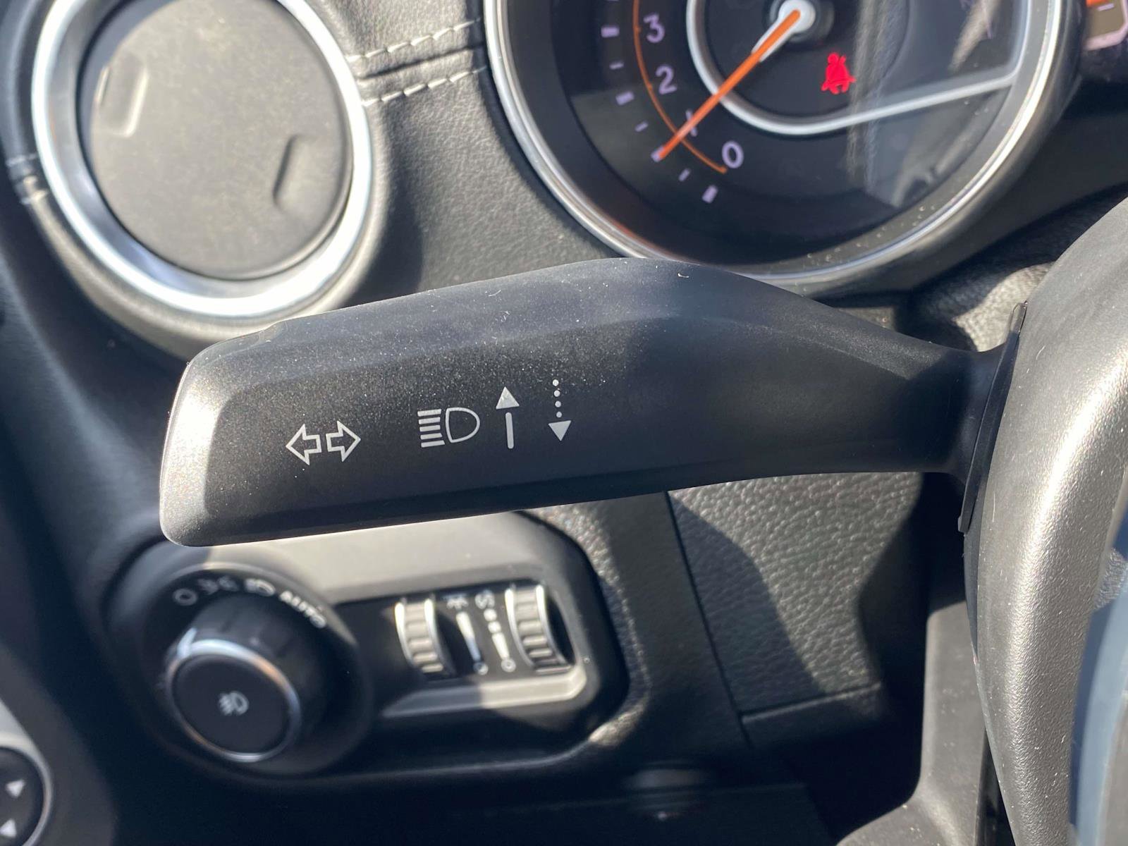 Used 2020 Jeep Wrangler Unlimited Sahara image 20