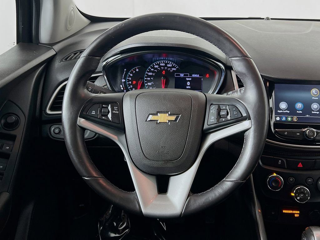 Used 2019 Chevrolet Trax LT w/ Redline Edition image 11