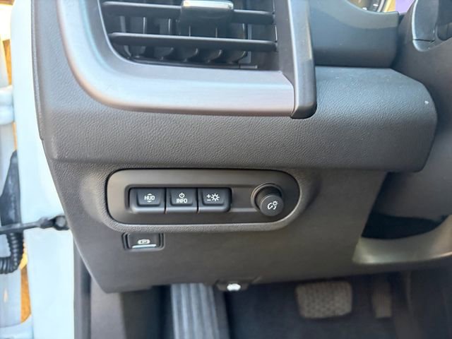 Used 2022 GMC Terrain AT4 w/ Infotainment Package II AWD/4WD image 5