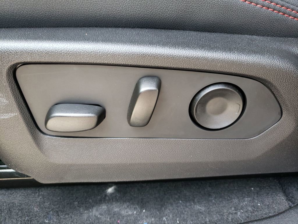 New 2026 Chevrolet Colorado Z71 w/ Technology Package image 15