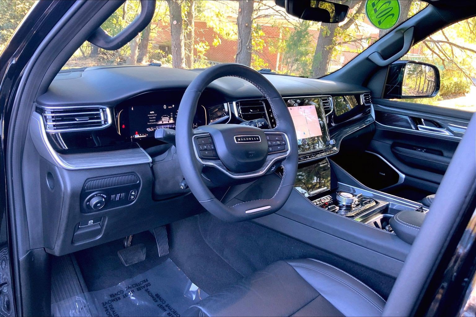 Used 2022 Jeep Wagoneer Series III w/ Premium Group I AWD/4WD image 14