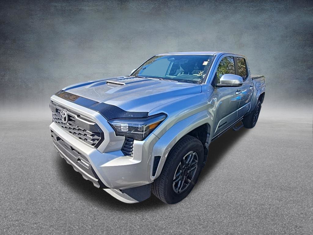 Used 2025 Toyota Tacoma TRD Sport w/ TRD Sport Upgrade Package AWD/4WD image 4