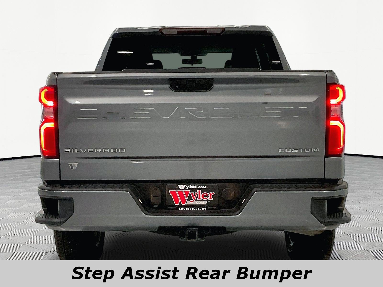 Used 2021 Chevrolet Silverado 1500 Custom AWD/4WD image 5
