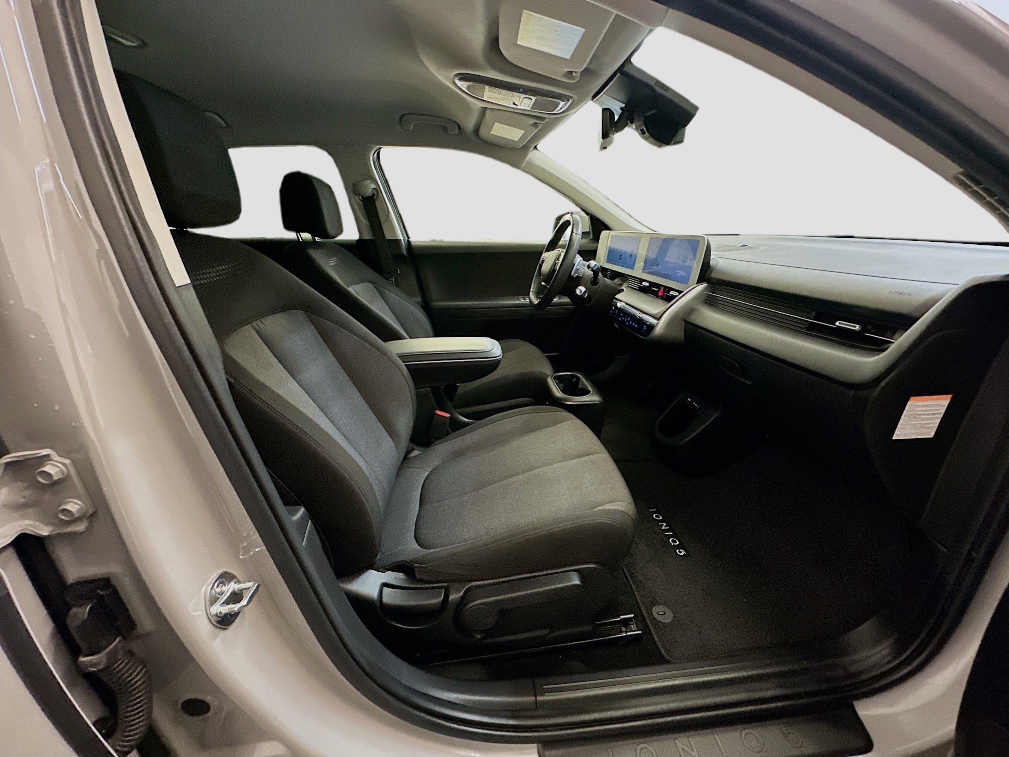 Used 2024 Hyundai Ioniq 5 SEL image 32