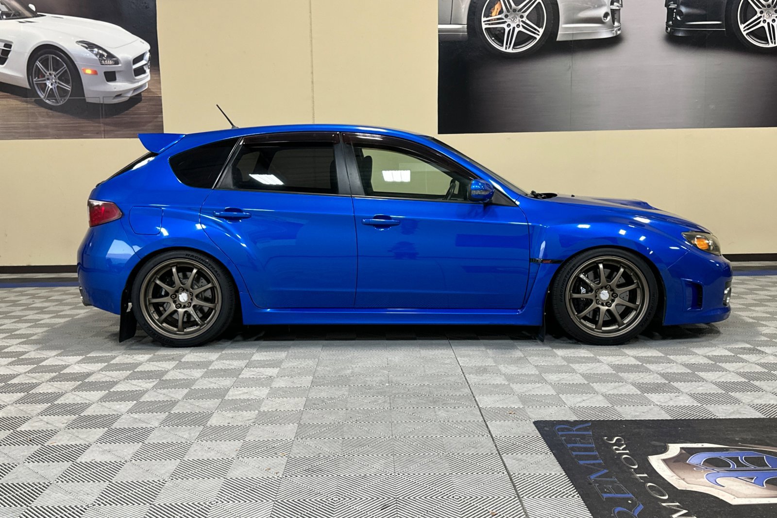 Used 2009 Subaru Impreza WRX STI image 3