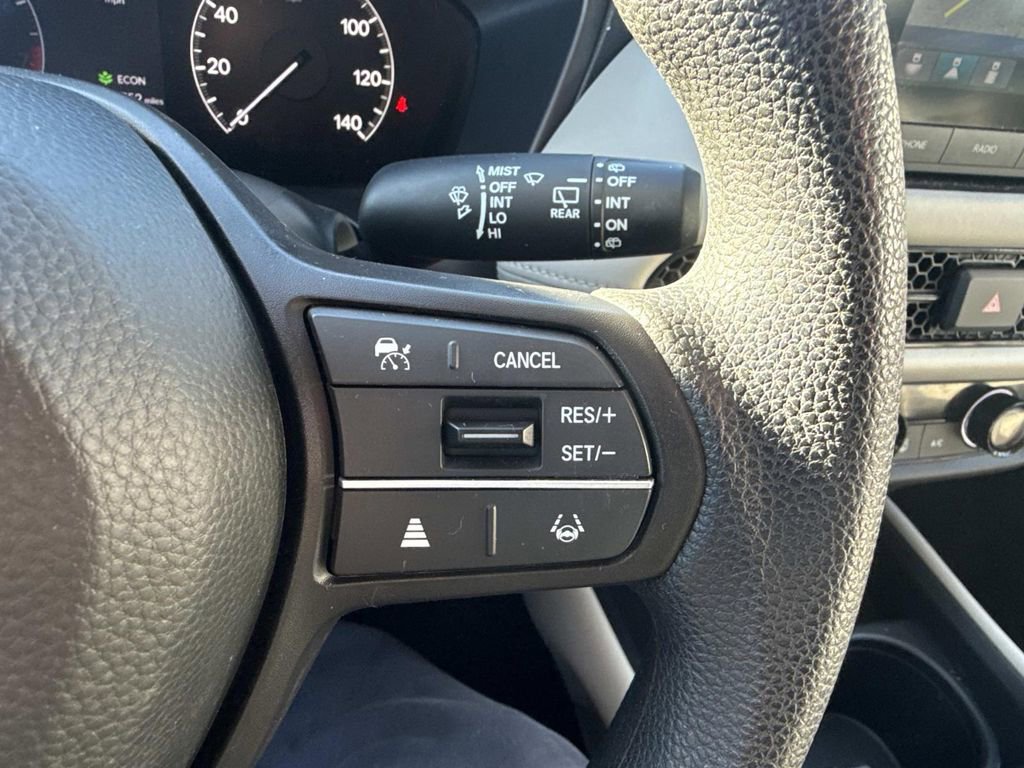 Used 2023 Honda HR-V LX image 27