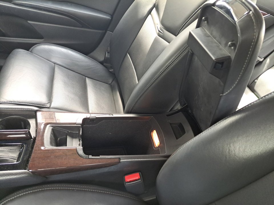 Used 2017 Cadillac XTS Luxury w/ Driver Awareness Package image 26