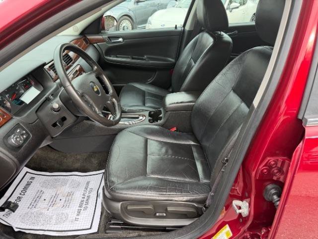 Used 2011 Chevrolet Impala LT w/ Luxury Edition Package image 16