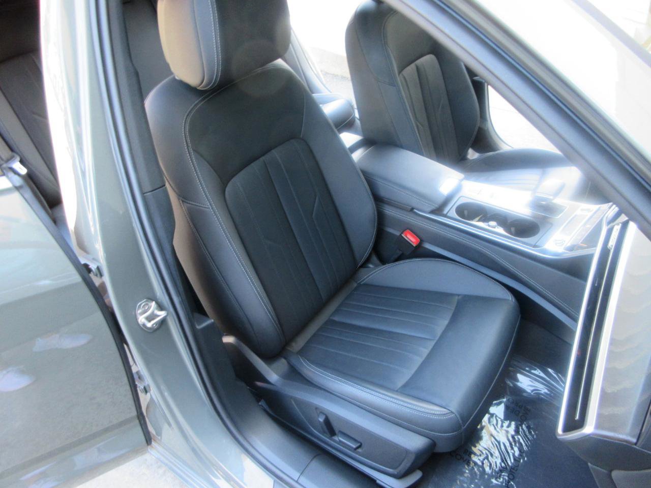 Used 2023 Audi A6 Premium Plus w/ Premium Plus Package image 25