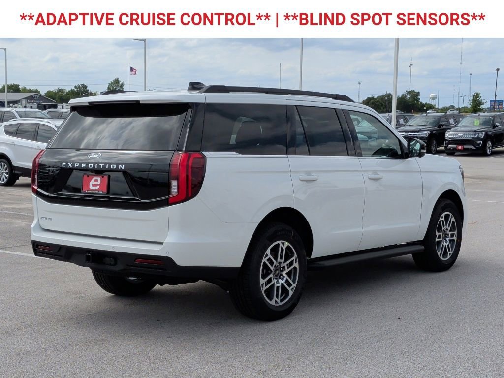 New 2026 Ford Expedition Active RWD image 8