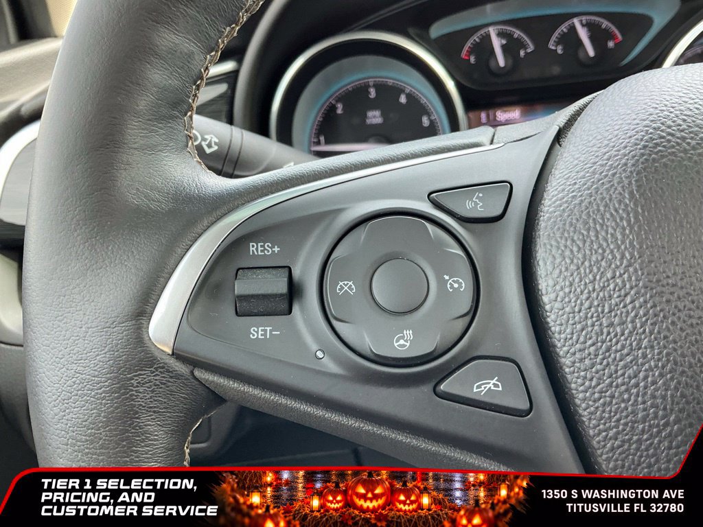 Certified 2018 Buick Envision Essence w/ LPO, Road Trip Package FWD image 29